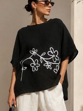 Made In Italy Linen Black Floral Embroidered Top